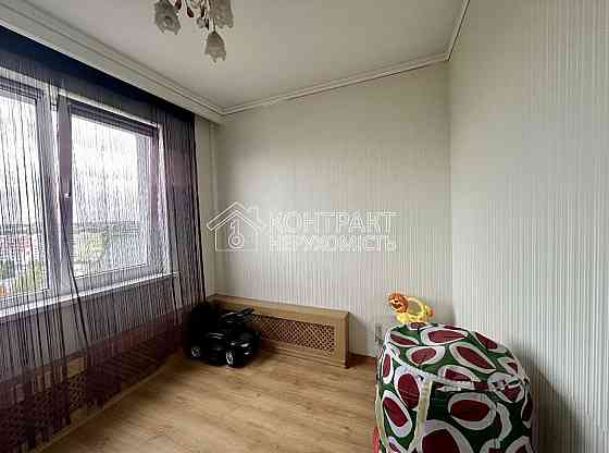 Продаж Квартира 4-кімнатна, 9/9 поверх на вул. Амосова Kharkiv