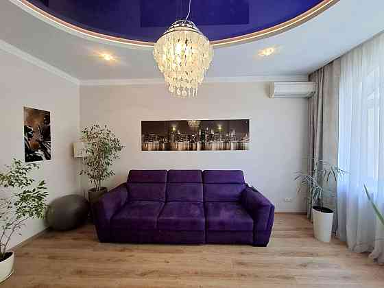 Продаж Квартира 3-кімнатна, 3/14 поверх на Золотоустівська вул., д. 52 Київ