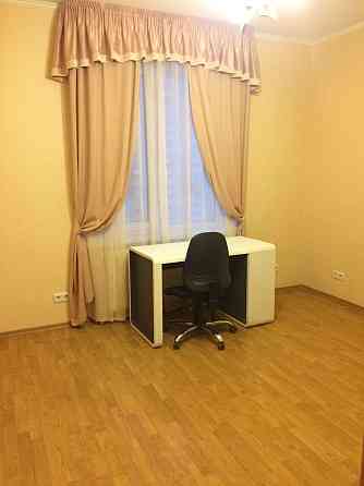 Оренда Квартира 3-кімнатна, 10/17 поверх на пр. Петра Григоренко Київ