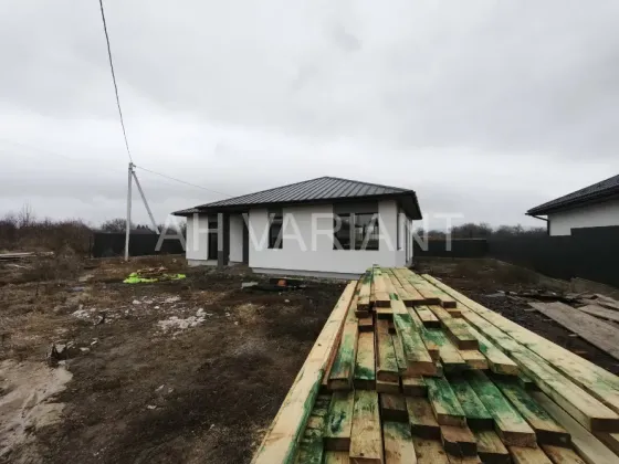 Продаж 1-поверховий Будинок з ділянкою 6.5 сот 150 кв.м 4 кімн. на Хорвацька Ужгород