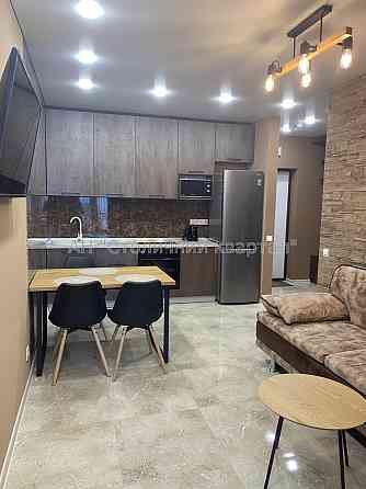 Оренда Будинок 1-кімнатний на Зарічна вул., 4, корп. 1 Київ