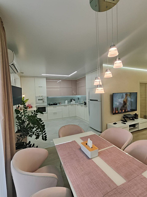 4-кімнатна, вул. Метрологічна 54, Голосіївський р-н, Феофанія Kiev - photo 2