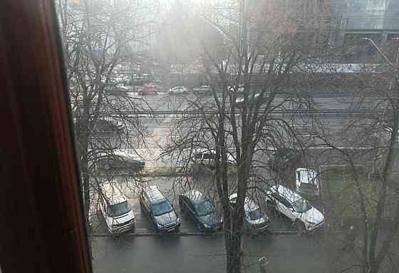 Продаж Квартира 3-кімнатна, 4/10 поверх на Берестейський просп. (Перемоги), 18 Kiev