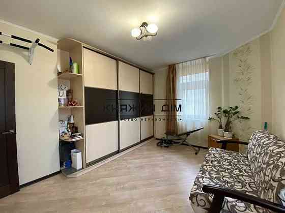 Продаж 2к Квартира 78 кв.м Драгоманова ул. Київ
