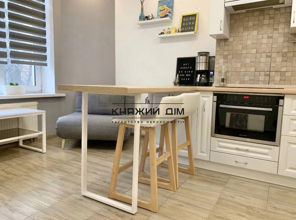 Продаж 1-кімнатної квартири в ЖК Дубова роща, метро Політехнічний інститут. № 21146401 Київ - фото 1