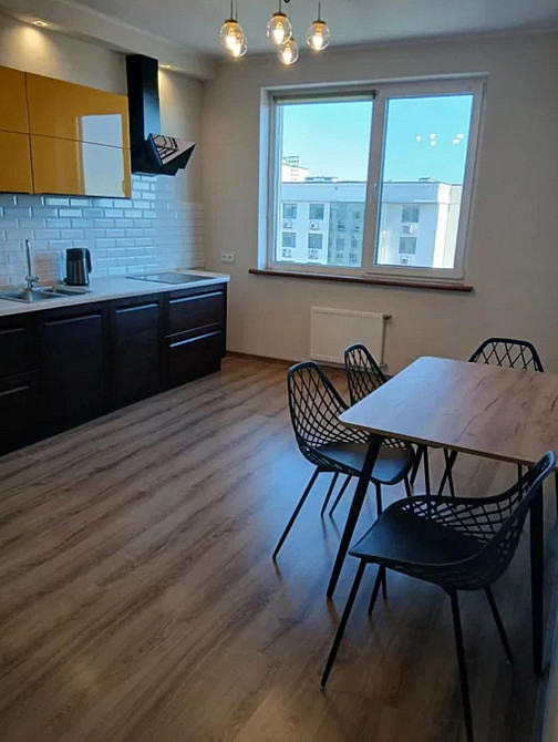 Продаж Квартира 2-кімнатна, 19/19 поверх на Жемчужная ул. Одеса - фото 1