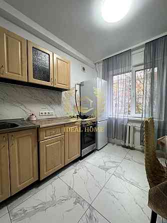 Продаж Квартира 2-кімнатна на Григория Чупринки ул., 5 Київ