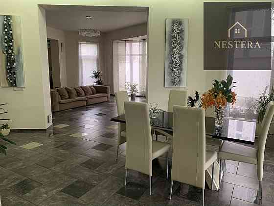 Продаж Будинок 5-кімнатний на Ігоря Сікорського вул., 10 Uzhhorod