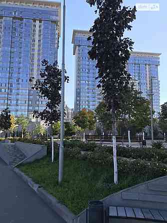 Продаж Квартира 1-кімнатна, 3/23 поверх на Трускавецька, 4Б Київ