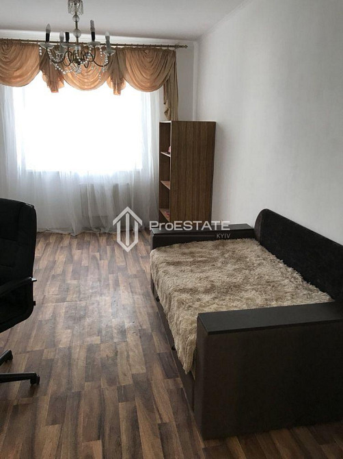 Продаж Квартира 3-кімнатна, 4/26 поверх на вул. Драгоманова Київ - фото 1