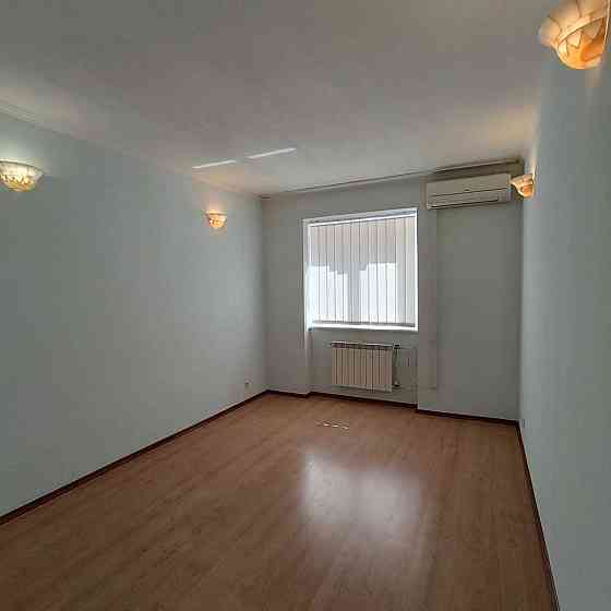 Оренда Квартира 2-кімнатна, 5/9 поверх на вул. Введенська, 29/58 Киев