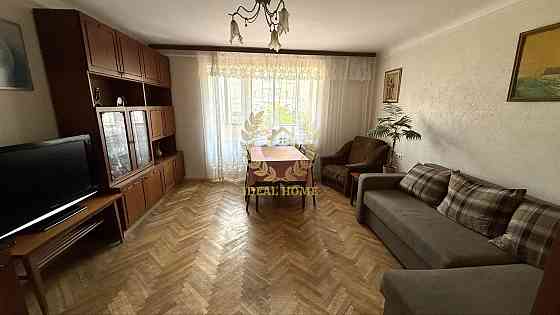 Чотирикімнатна тиха квартира поруч із метро Деміївська Київ