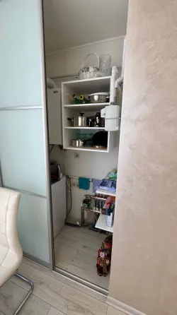 Продам 2 комнатную ЖК Счастливый Днепр