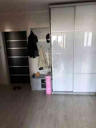 2 кімнатна, вул. Верховинна 35, Святошинський р-н Киев