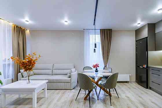 Продаж Квартира 2-кімнатна, 11/26 поверх на Родини Крістерів вул., д. 2 Kiev