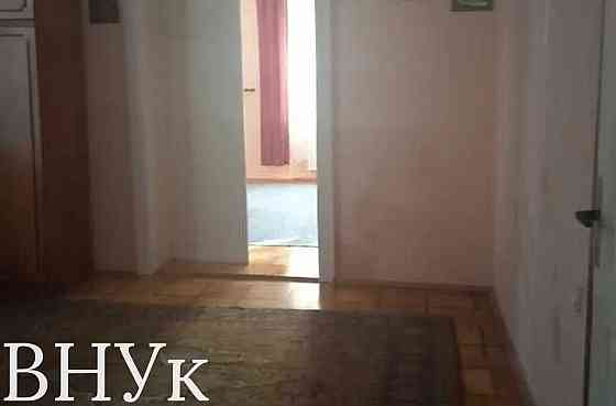 Продаж Квартира 2-кімнатна, 1/1 поверх на Олега Ольжича Чернівці