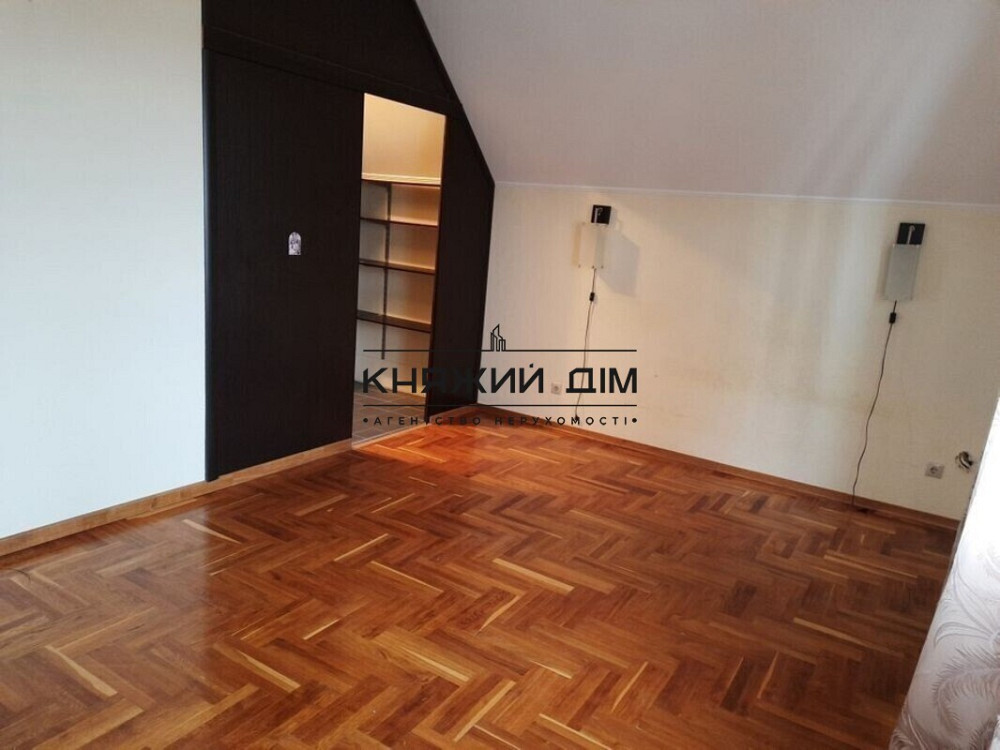 Оренда відмінного 2-поверхового будинку в с. Хотів. Код № 139167 Хотів - фото 9