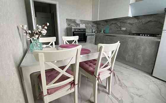 Оренда Квартира 1-кімнатна, 3/10 поверх на Драгоманова, 42 а Kiev