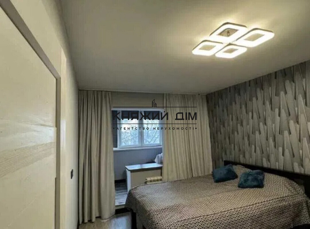 Продаж 1-кімнатної квартири з ремонтом на Драгоманова, метро Позняки. № 21145613 Київ - фото 1