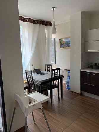 Продаж Квартира 3-кімнатна, 4/6 поверх на Регенераторна, 4 Киев