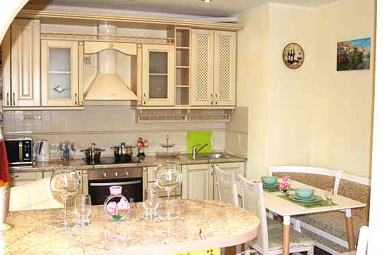 Оренда Квартира 1-кімнатна, 3/23 поверх на Феодосійська, 1 А Київ