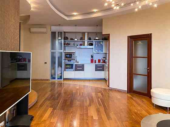 Оренда Квартира 2-кімнатна, 6/9 поверх на Шевченко пр., 33 Одеса