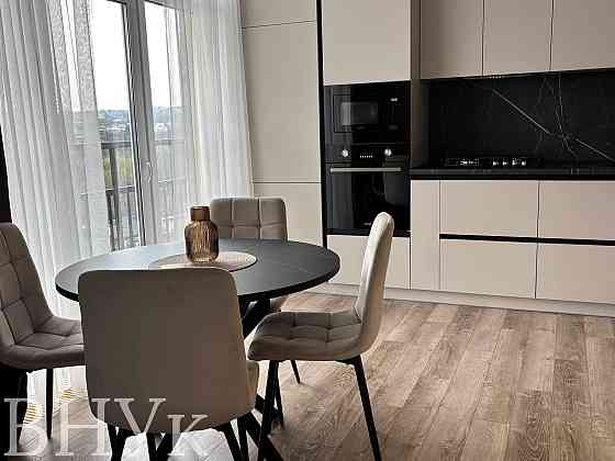 Продаж Квартира 2-кімнатна, 7/8 поверх на Дзержика Чернівці