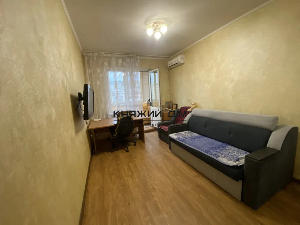 Продаж Квартира 1-кімнатна, 7/10 поверх на Урловская ул. Київ - фото 1