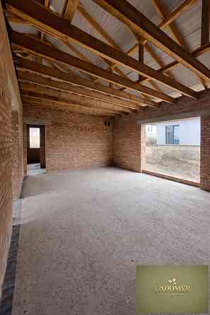 Продаж Будинок 4-кімнатний на вул. Масив Зоряний Рівне