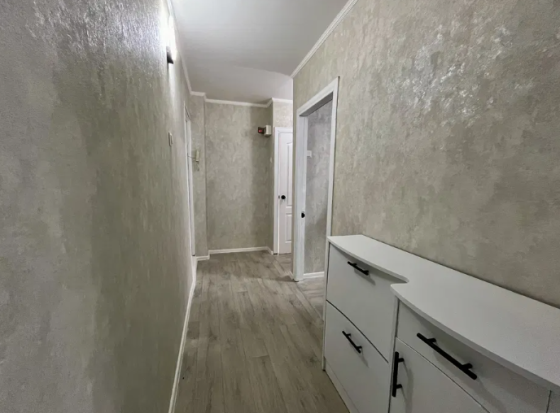 Продаж Квартира 2-кімнатна, 4/5 поверх на Героев Крут улица Одеса