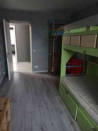 Продаж Квартира 4-кімнатна, 8/9 поверх на тростянецька, 12 Київ