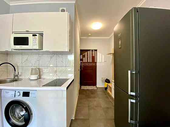 Оренда Квартира 1-кімнатна, 4/17 поверх на проспект Соборності, 17 Киев