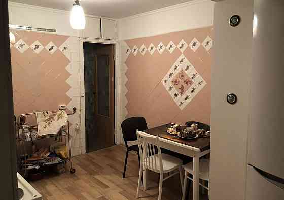 3-кімнатна, Свободи просп., 30А, Подільський Kiev