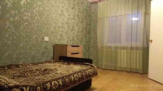 Оренда Квартира 2-кімнатна, 4/5 поверх на Мрії, 17е Київ