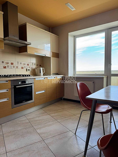 Продаж Квартира 3-кімнатна, 8/9 поверх на вул. Салтовское Харків - фото 1