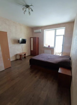 Продам 1-кв., 60 кв. м., Корольова Одесса