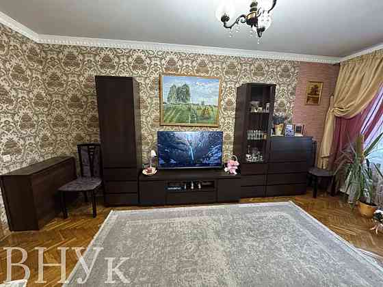 Продаж Квартира 3-кімнатна, 8/9 поверх на Кравчука Luts'k