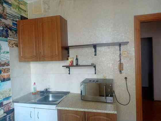 Оренда Квартира 1-кімнатна, 16/18 поверх на улица Драгоманова, д.1 Київ