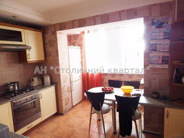 Продаж Будинок 4-кімнатний на Миропільська вул., 37 Київ - фото 1