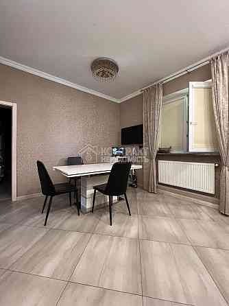 Продаж Будинок 5-кімнатний на вул. Чумаківський Kharkiv