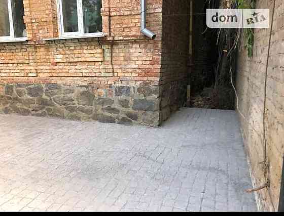 Оренда торгове приміщення на Грушевського поверх - 1/2 Винница