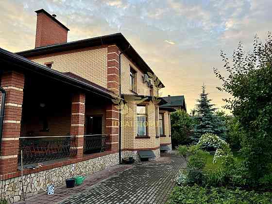 Продаж Будинок 6-кімнатний на Сухомлинского Василия ул., 1 Київ