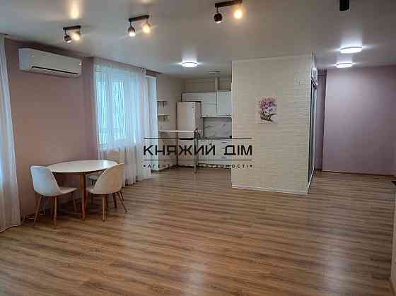 Оренда Квартира 2-кімнатна, 26/27 поверх на Голосеевский просп. (40-летия октября) Kiev