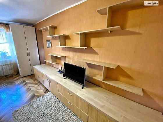 Оренда Квартира 1-кімнатна, 7/14 поверх на Выборгская ул., 28 Киев