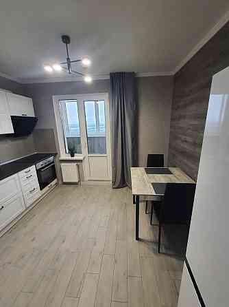 Продаж Квартира 1-кімнатна, 19/25 поверх на Моторний вул., д. 11а Kiev