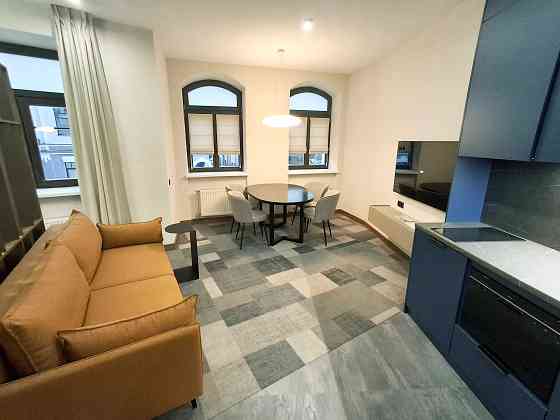 Продаж Квартира 1-кімнатна, 2/3 поверх на Гончарна вул., д. 3 Kiev