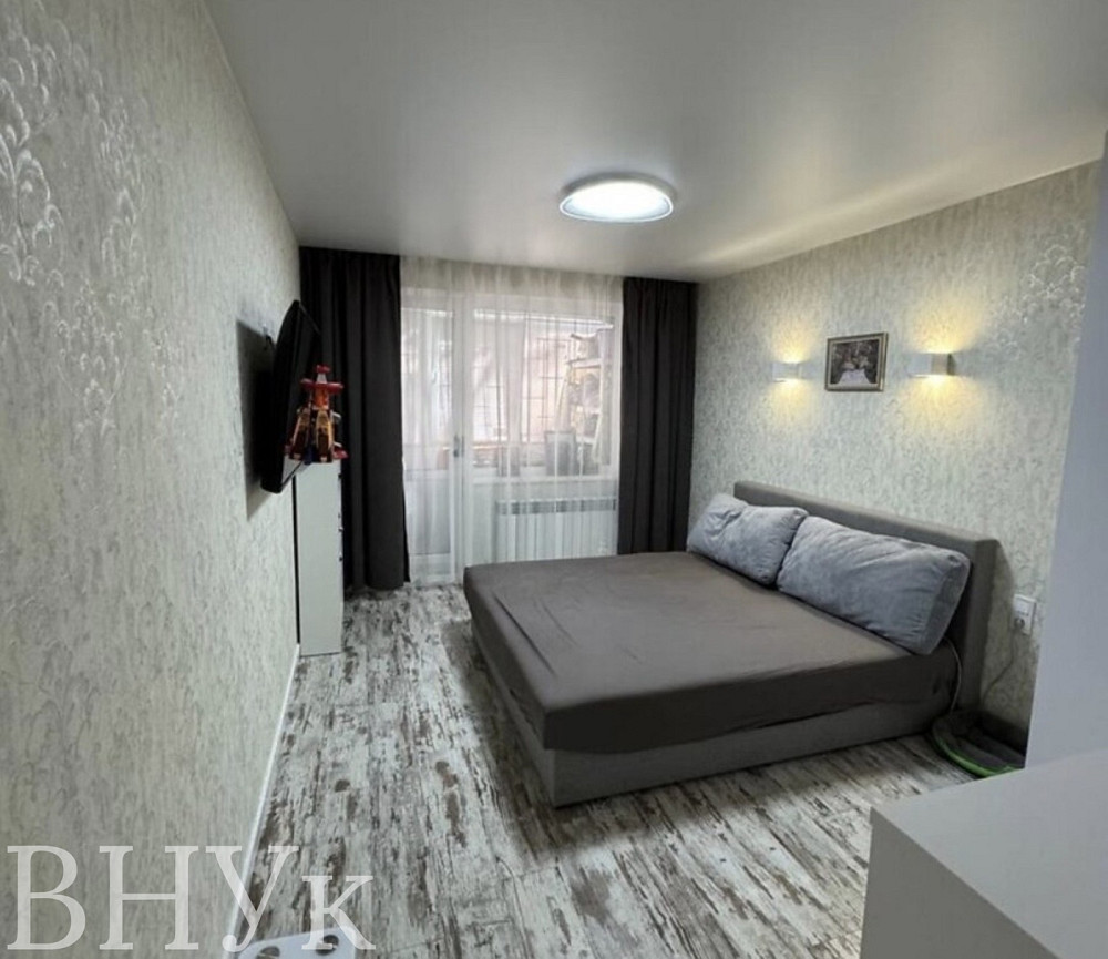 Продаж Квартира 3-кімнатна, 1/9 поверх на Заньковецької, 25 Uzhhorod - photo 1