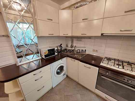 Оренда Квартира 1-кімнатна, 2/9 поверх на Новогоспитальная ул. Kiev