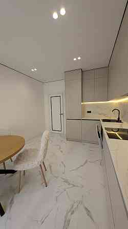 Продаж Квартира 2-кімнатна, 5/10 поверх на Довженка, 31 Krykhivtsi