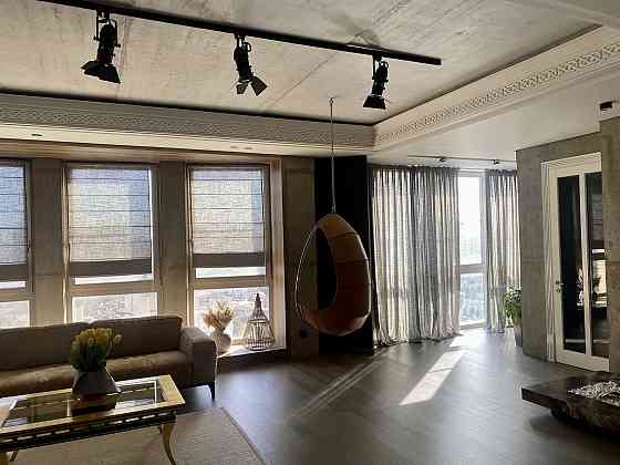 Продаж Квартира 3-кімнатна, 13/15 поверх на Тенистая ул., 9/12 Одеса